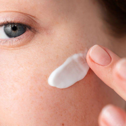 Les céramides en skincare : la clé d’une barrière cutanée forte