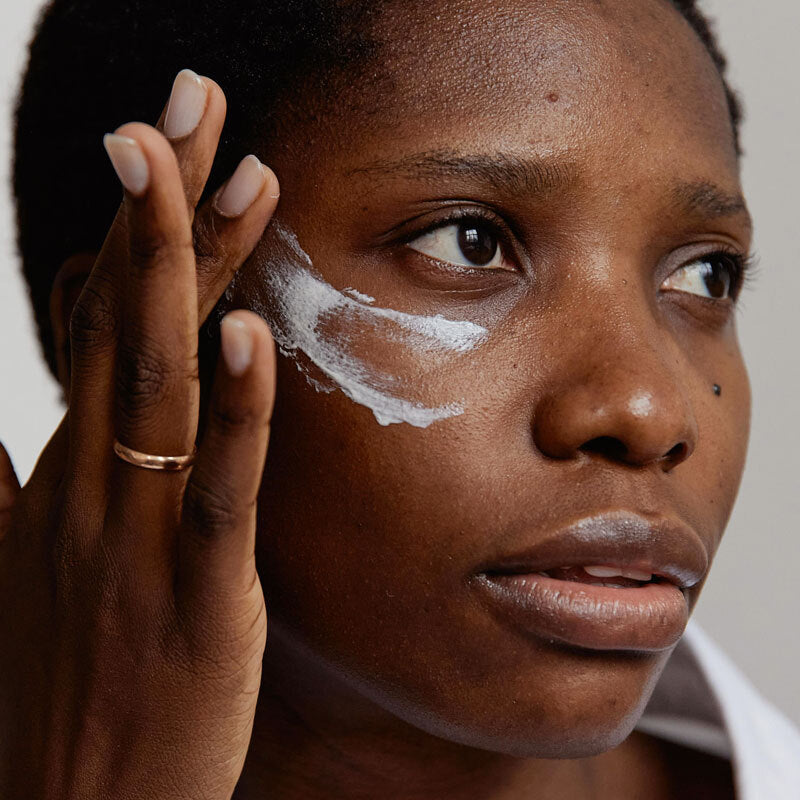 Comment trouver la crème hydratante idéale pour une peau grasse